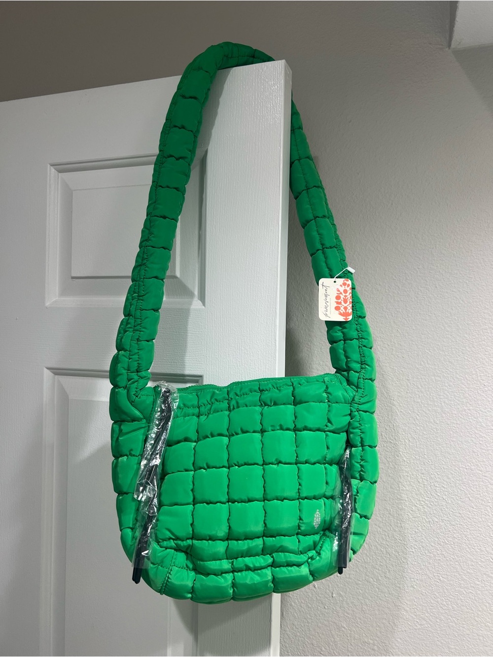 FREE PEOPLE - Green Quilted Baby Carryall Sling Bag